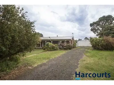 6 School Road, Willow Grove VIC 3825
