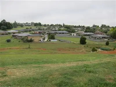 42 Myrtle Crescent, Warragul VIC 3820