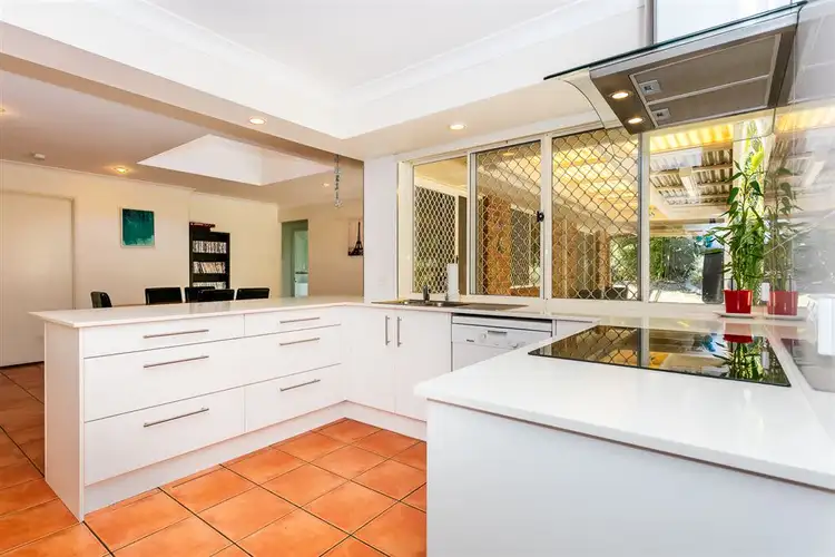 69 Loane Drive, Edens Landing QLD 4207