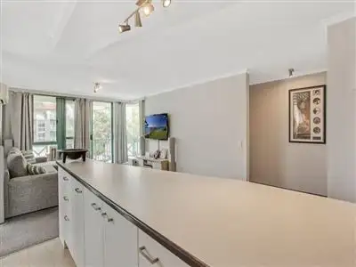Sixth view of Homely unit listing, 33 Australia Avenue, Broadbeach QLD 4218