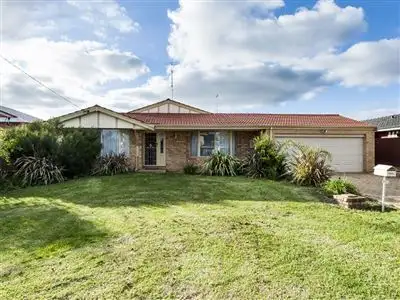 18 Pisconeri Heights, Waroona WA 6215