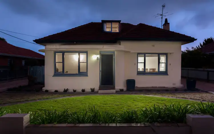12 Churchill Road, Victor Harbor SA 5211