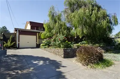 Fifth view of Homely house listing, 10 Abbott Avenue, Morphett Vale SA