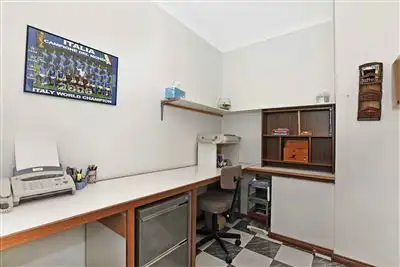 Sixth view of Homely house listing, 1 Cutler Court, Lalor VIC 3075