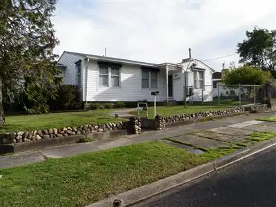 2 High Street, Eildon VIC 3713