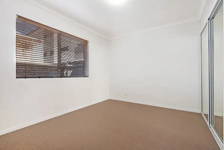 Sixth view of Homely unit listing, 1/10 Surrey Street, Nundah QLD 4012