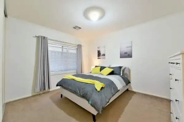 15 Kent Avenue, Seacombe Gardens SA 5047