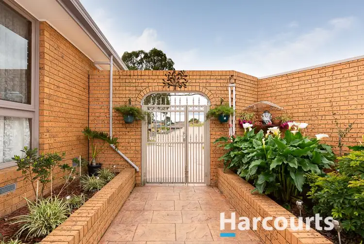 Second view of Homely house listing, 5 Taylor Court, Dandenong North VIC 3175