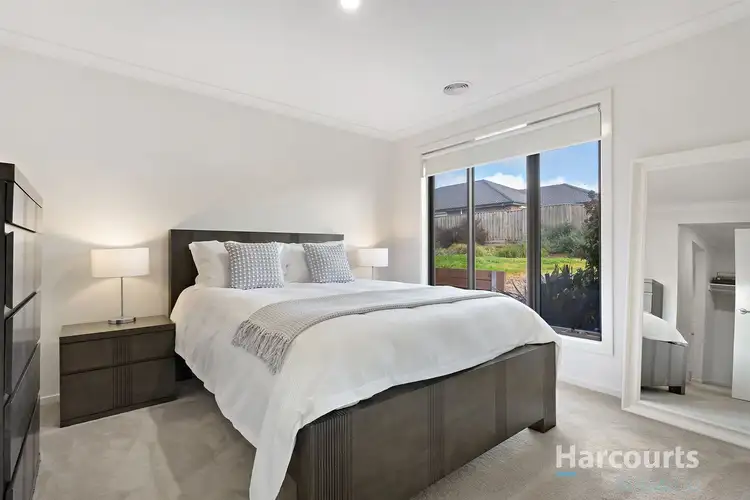 Fifth view of Homely house listing, 8 Sturgeon Walk, Wollert VIC 3750