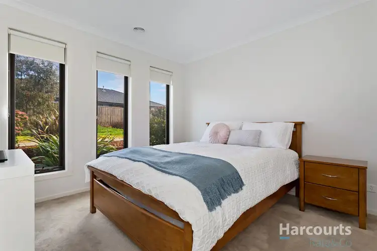 Sixth view of Homely house listing, 8 Sturgeon Walk, Wollert VIC 3750