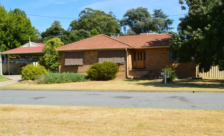 3 Campbell Street, Cootamundra NSW 2590