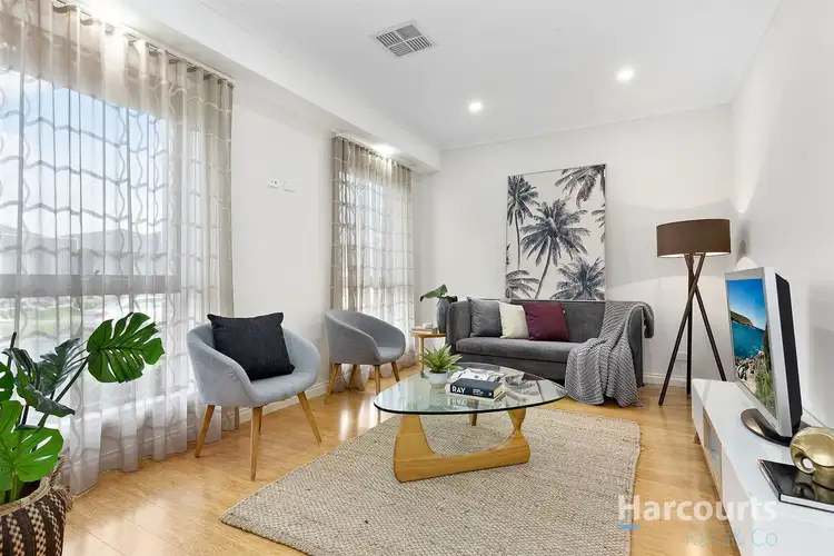 Second view of Homely house listing, 5 Chetwynd Grove, Wollert VIC 3750