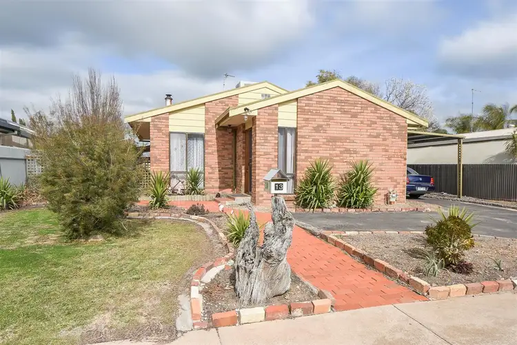 13 Heslop Court, Horsham VIC 3400