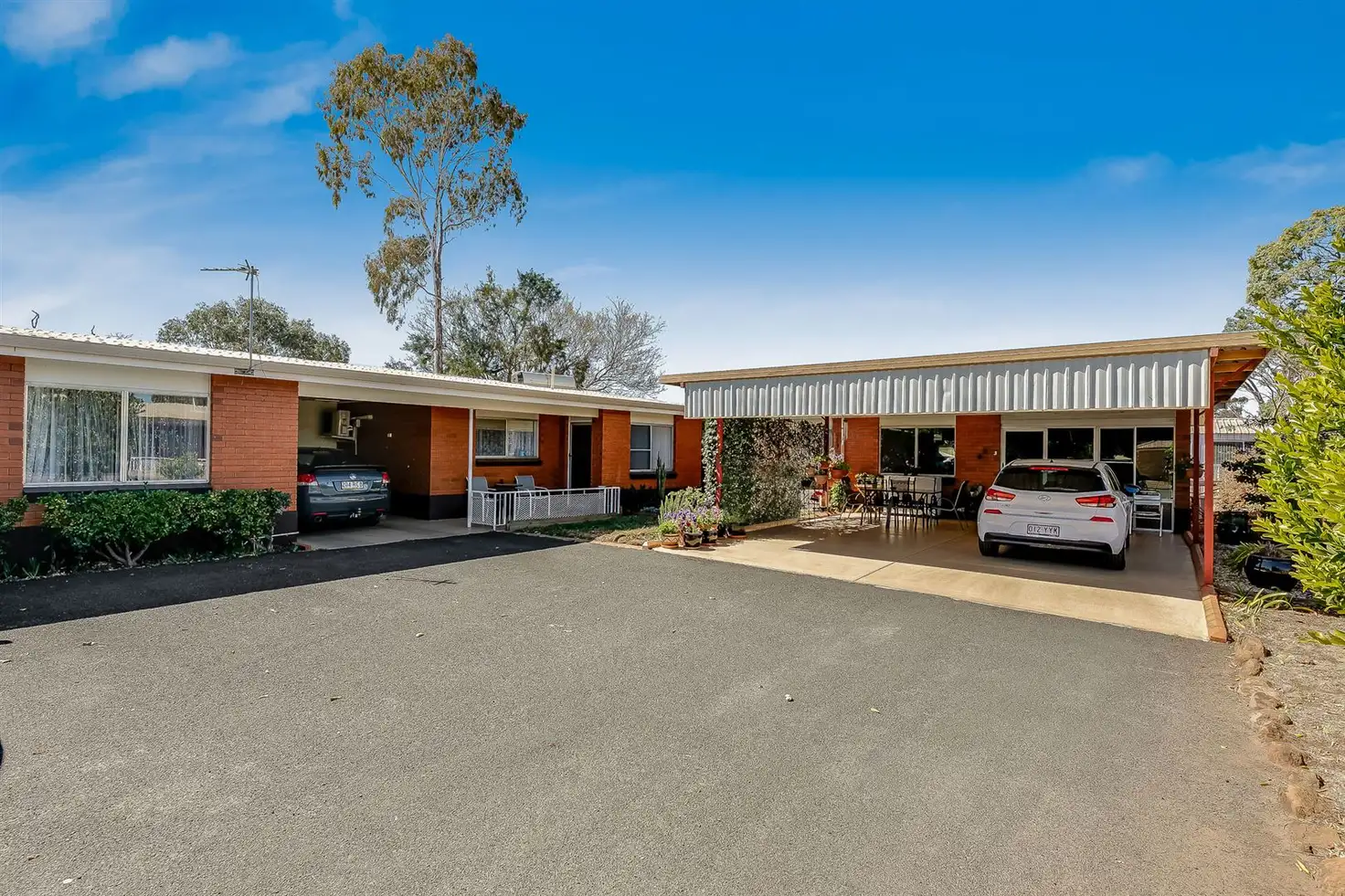 Main view of Homely block of units listing, 7 Earls Court, Oakey QLD 4401