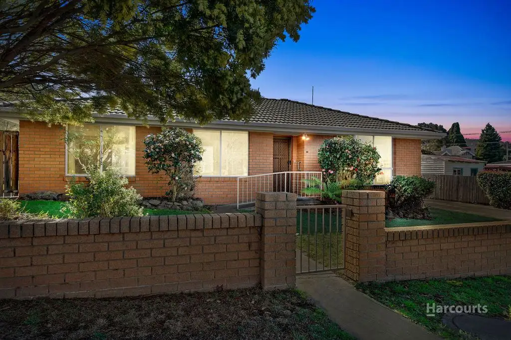 Main view of Homely unit listing, 1/28 Talune Street, Lindisfarne TAS 7015