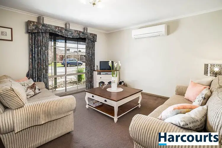 Second view of Homely house listing, 4 Emma Court, Berwick VIC 3806