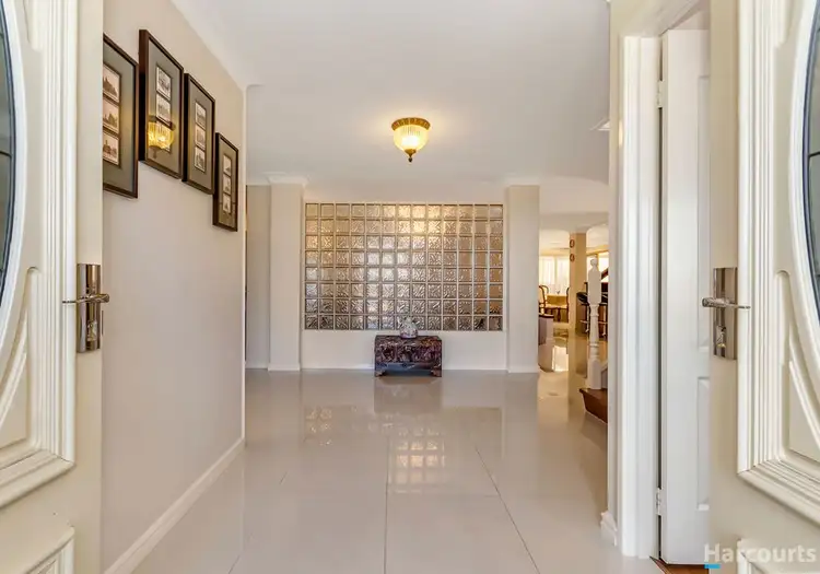 Sixth view of Homely house listing, 2 Sunbird Place, Ocean Reef WA 6027