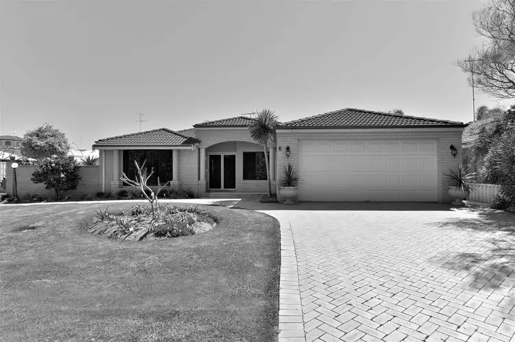 6 Boileau Place, San Remo WA 6210