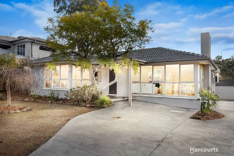 77 Bonnie View Road, Croydon North VIC 3136