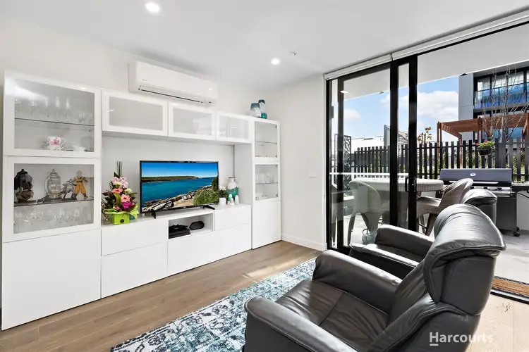 221/8 Railway Road, Cheltenham VIC 3192