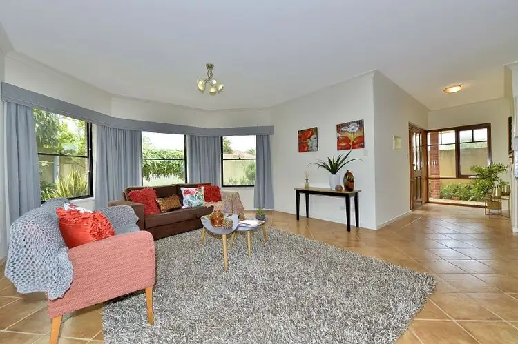 33A Leslie Street, Dudley Park WA 6210