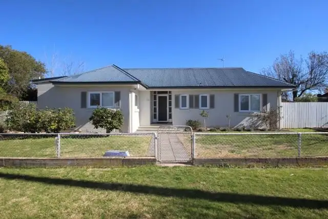 55 Crown Street, Cootamundra NSW 2590