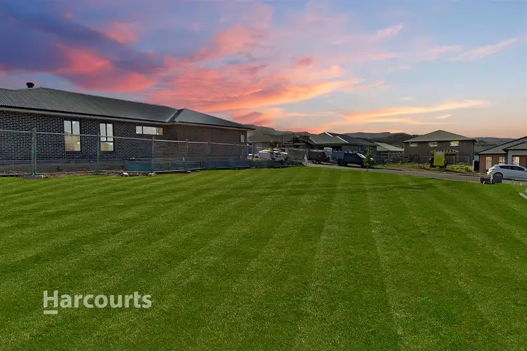 39 Bottlebrush Drive