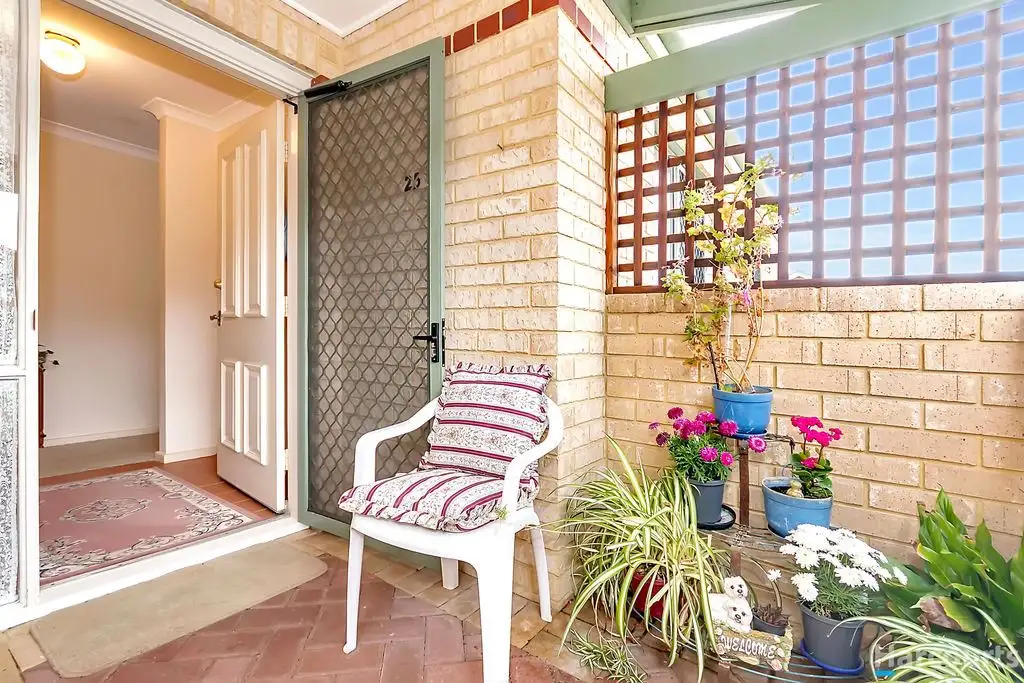 Main view of Homely townhouse listing, 25/9 Wakatipu Way, Joondalup WA 6027