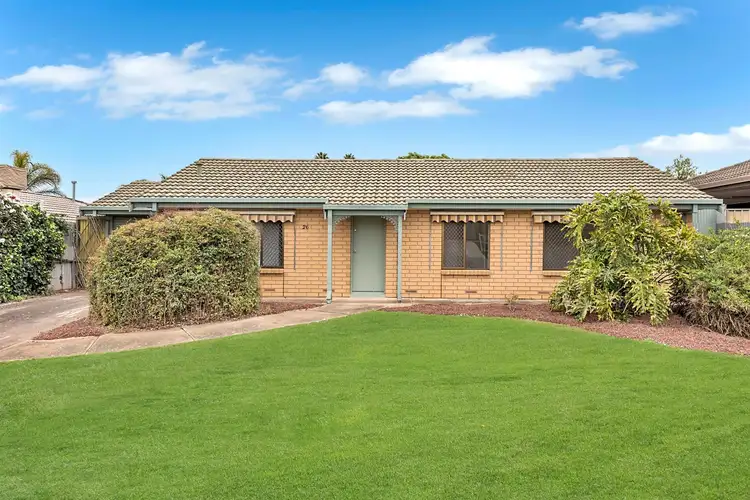 26 Troutbeck Crescent, Huntfield Heights SA 5163