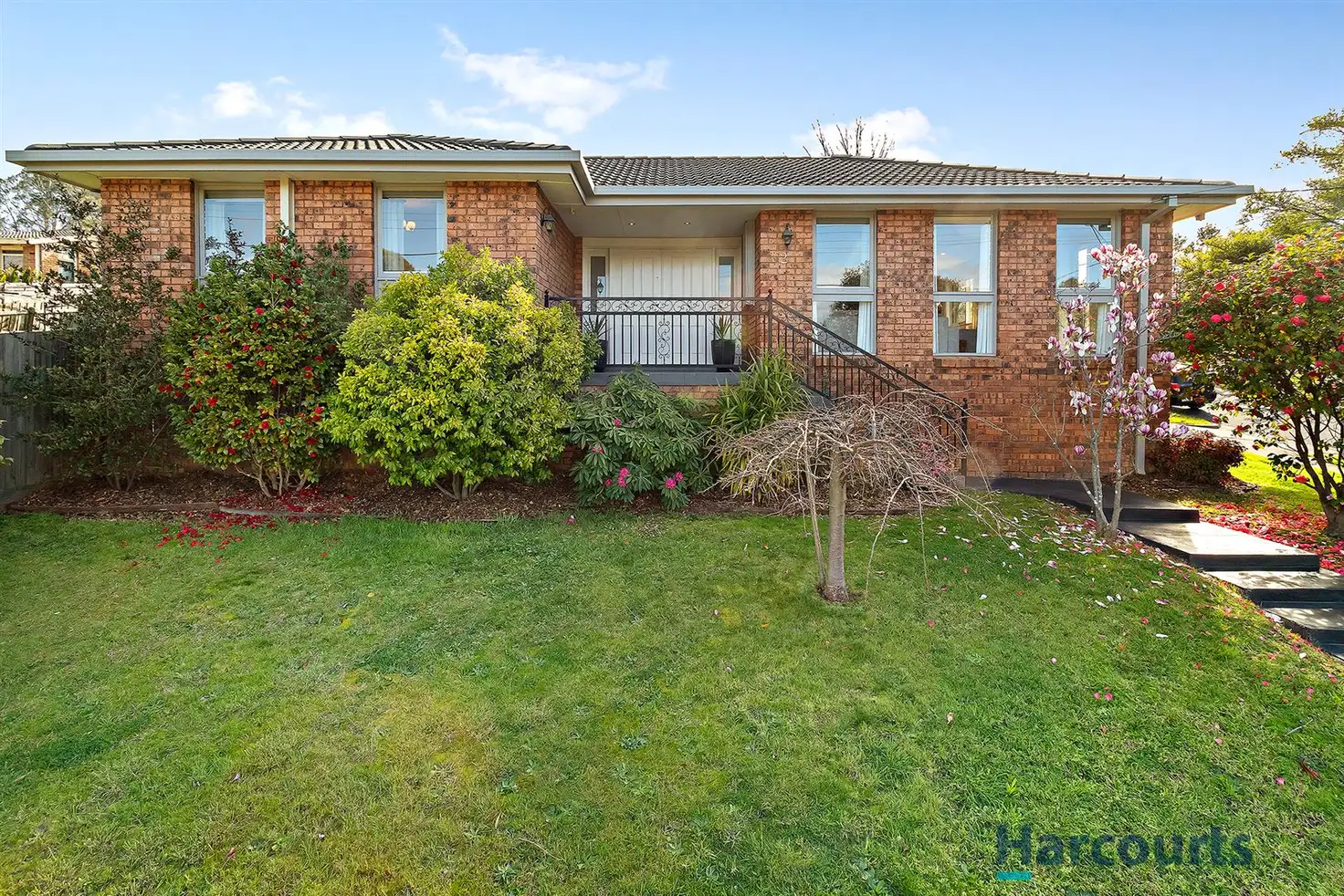 Main view of Homely house listing, 2 Lyrebird Court, Vermont South VIC 3133