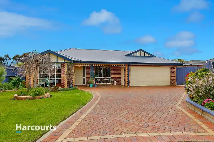 27 Matthew Circuit, Hastings VIC 3915