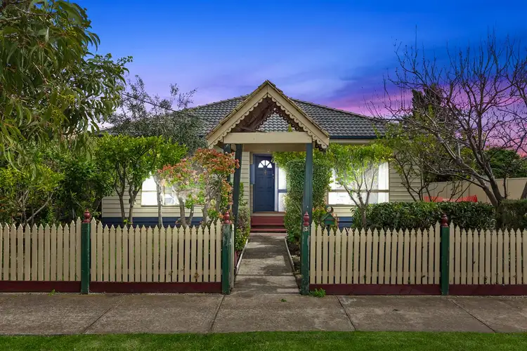 1/3 Blackley Court, Deer Park VIC 3023