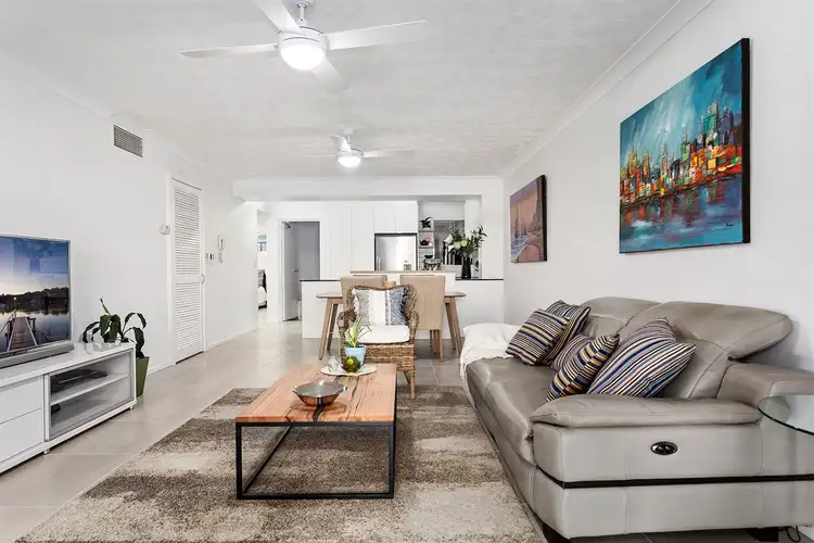 Third view of Homely unit listing, 2/102 Racecourse Road, Ascot QLD 4007