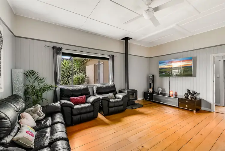 11 Swallow Court, Newtown QLD 4350