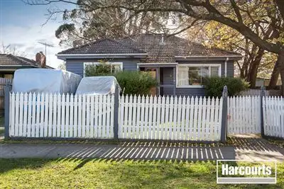 4 Elizabeth Street, Hastings VIC 3915