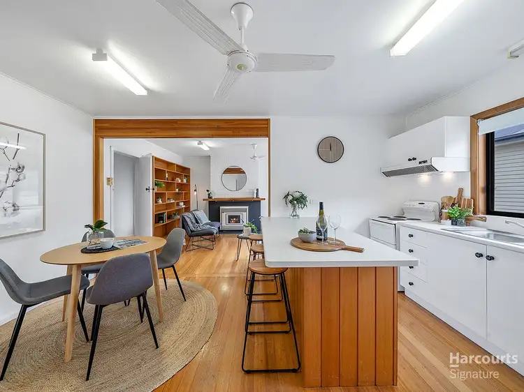 11 Loinah Crescent, Montagu Bay TAS 7018