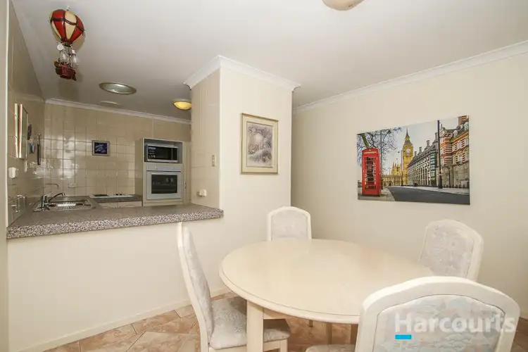 2/12 Philmore Crescent, Kardinya WA 6163