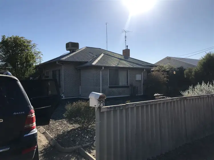23 James Street, Kellerberrin WA 6410