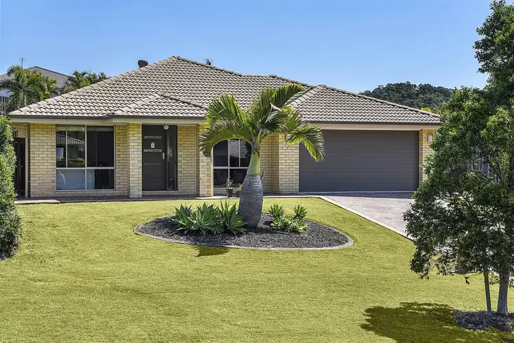 5 Bimberi Row, Pacific Pines QLD 4211