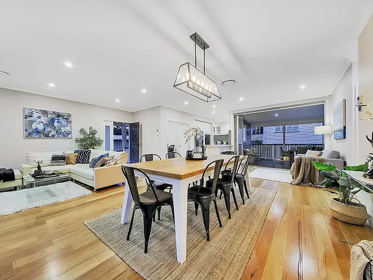 14 Gosling Street, Holland Park QLD 4121