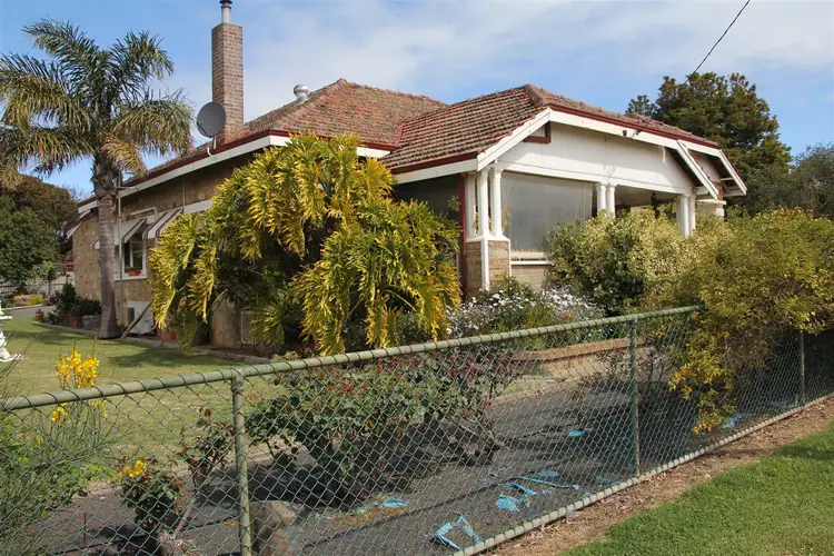 6 Blackwood Road