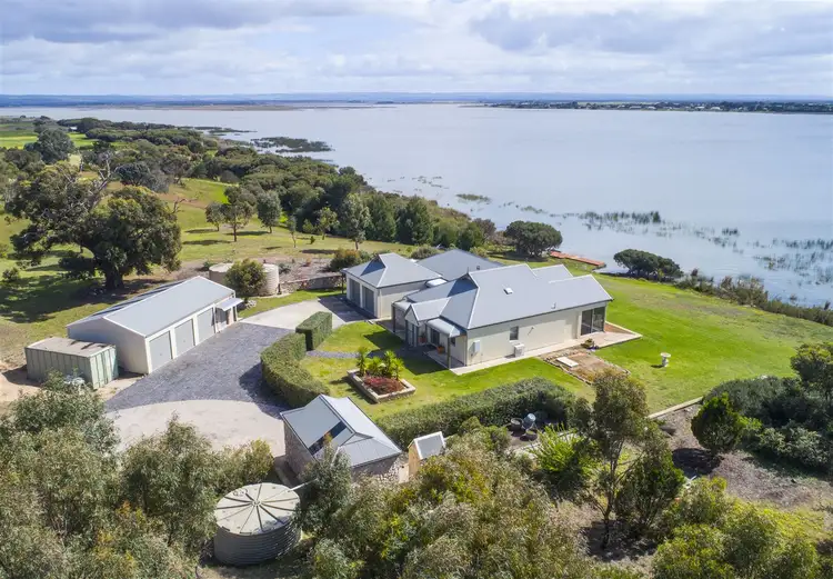 81 Sheoak Lane, Hindmarsh Island SA 5214