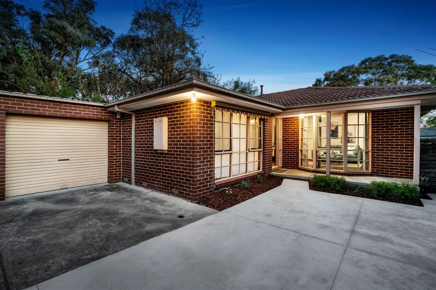 Main view of Homely unit listing, 2/18 Ellison Street, Blackburn VIC 3130