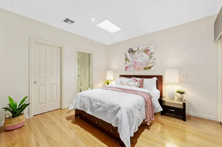 Fifth view of Homely townhouse listing, 2/16 Maple Street, Mount Waverley VIC 3149