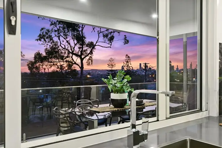 Fifth view of Homely house listing, 2 Caelian Street, Seven Hills QLD 4170