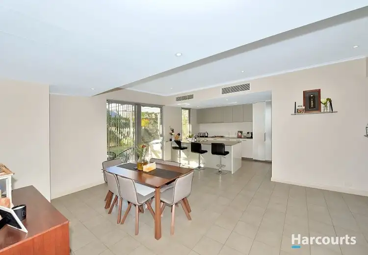 Sixth view of Homely townhouse listing, 21 Middleton Loop, Meadow Springs WA 6210