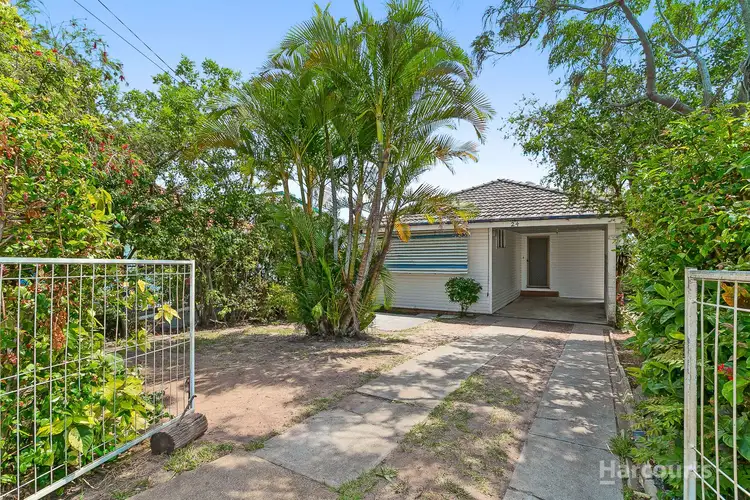 24 Fifth Ave, Scarborough QLD 4020