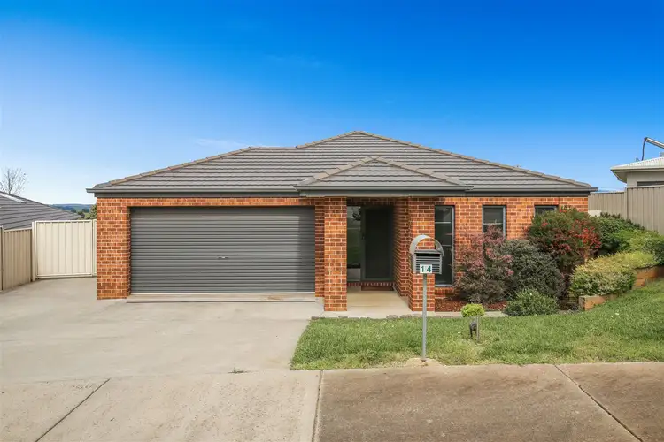 14 Burrows Way, Leongatha VIC 3953