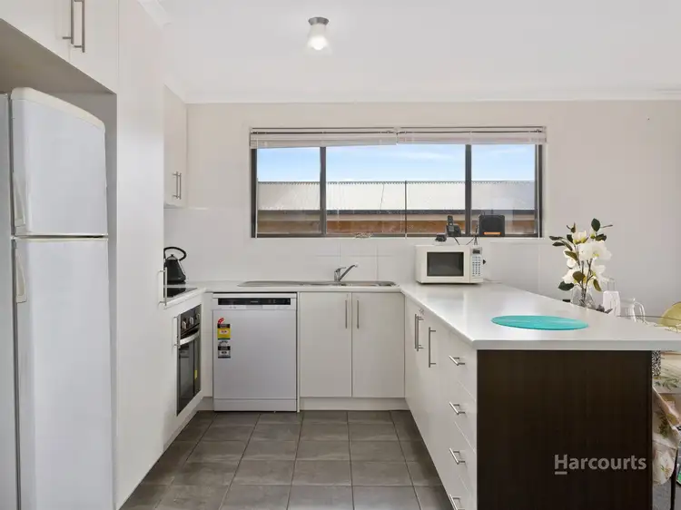 33 Emmaline Court, Rokeby TAS 7019