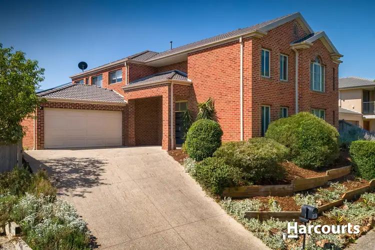 4 Highvale Crescent, Berwick VIC 3806